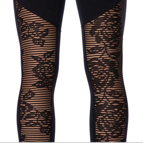 Betsey Johnson | Performance Legging NWT - Picture 4 of 8